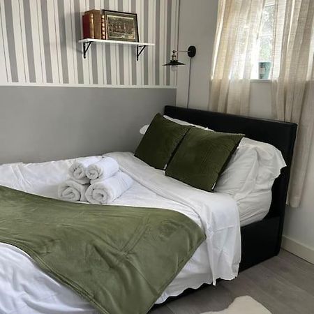 One Bedroom Putney Village Flat London Ngoại thất bức ảnh