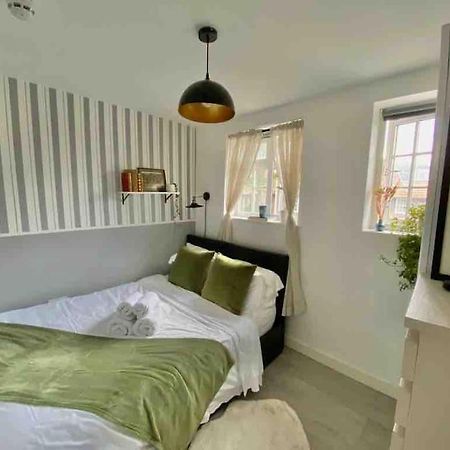 One Bedroom Putney Village Flat London Ngoại thất bức ảnh