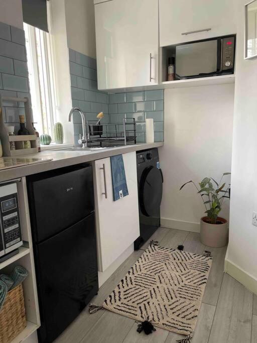 One Bedroom Putney Village Flat London Ngoại thất bức ảnh