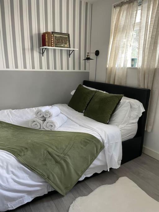 One Bedroom Putney Village Flat London Ngoại thất bức ảnh