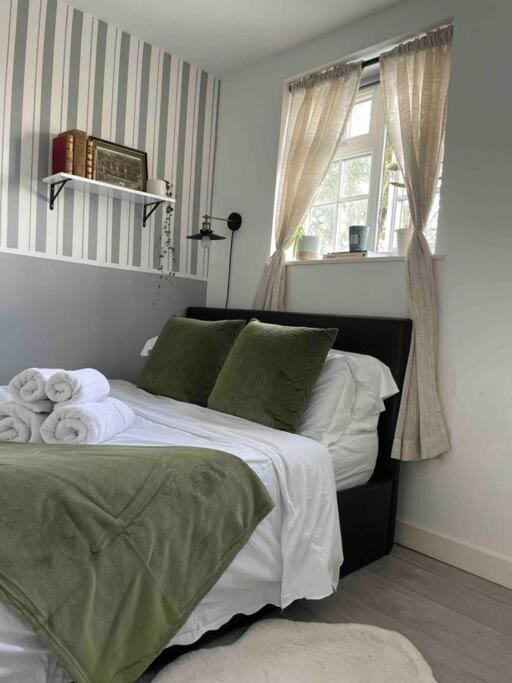 One Bedroom Putney Village Flat London Ngoại thất bức ảnh