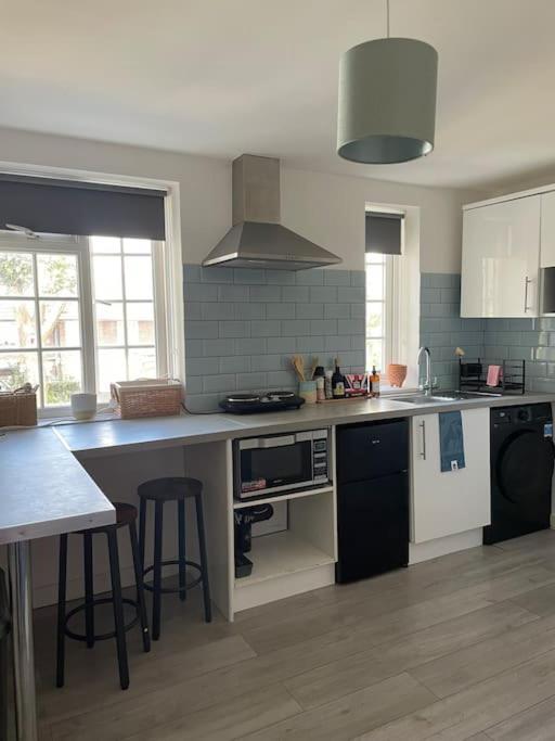 One Bedroom Putney Village Flat London Ngoại thất bức ảnh