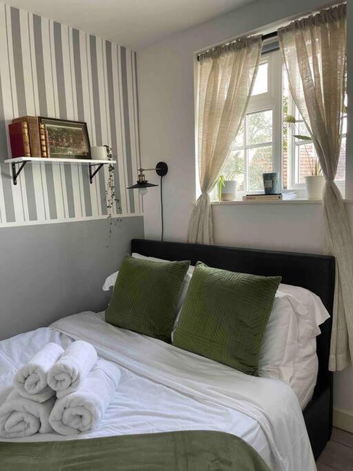 One Bedroom Putney Village Flat London Ngoại thất bức ảnh